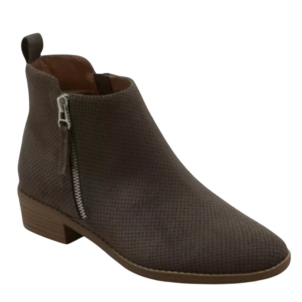 Universal Thread Women Marlis Memory Foam Ankle Zip Up Boots Size:9 In Brown NWT